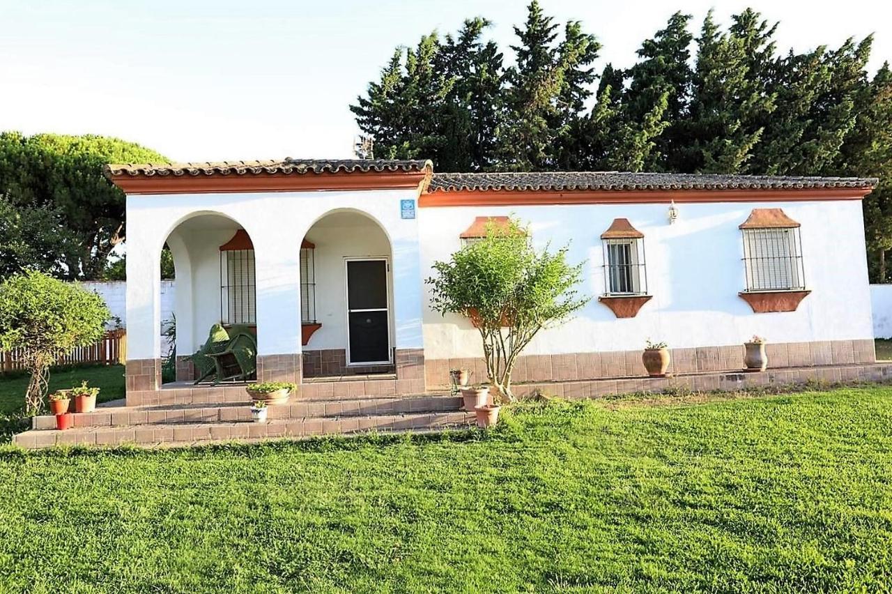 Chalet Con Piscina, Amplio Jardin Y Aire Acondicionado Chiclana de la Frontera Exterior photo