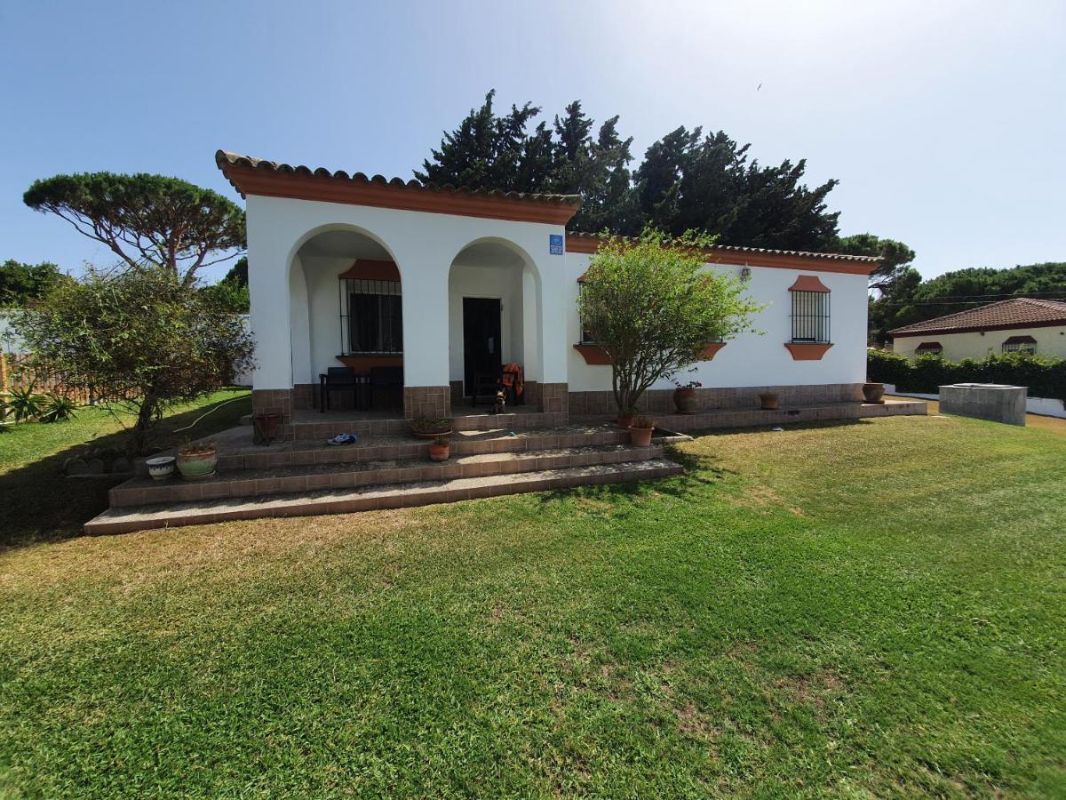 Chalet Con Piscina, Amplio Jardin Y Aire Acondicionado Chiclana de la Frontera Exterior photo
